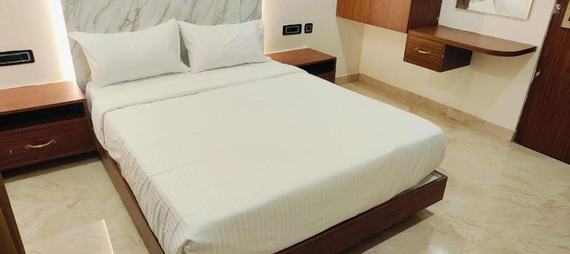 Sree Mahalakshmi Residency By K Hotels Virudunagar Экстерьер фото