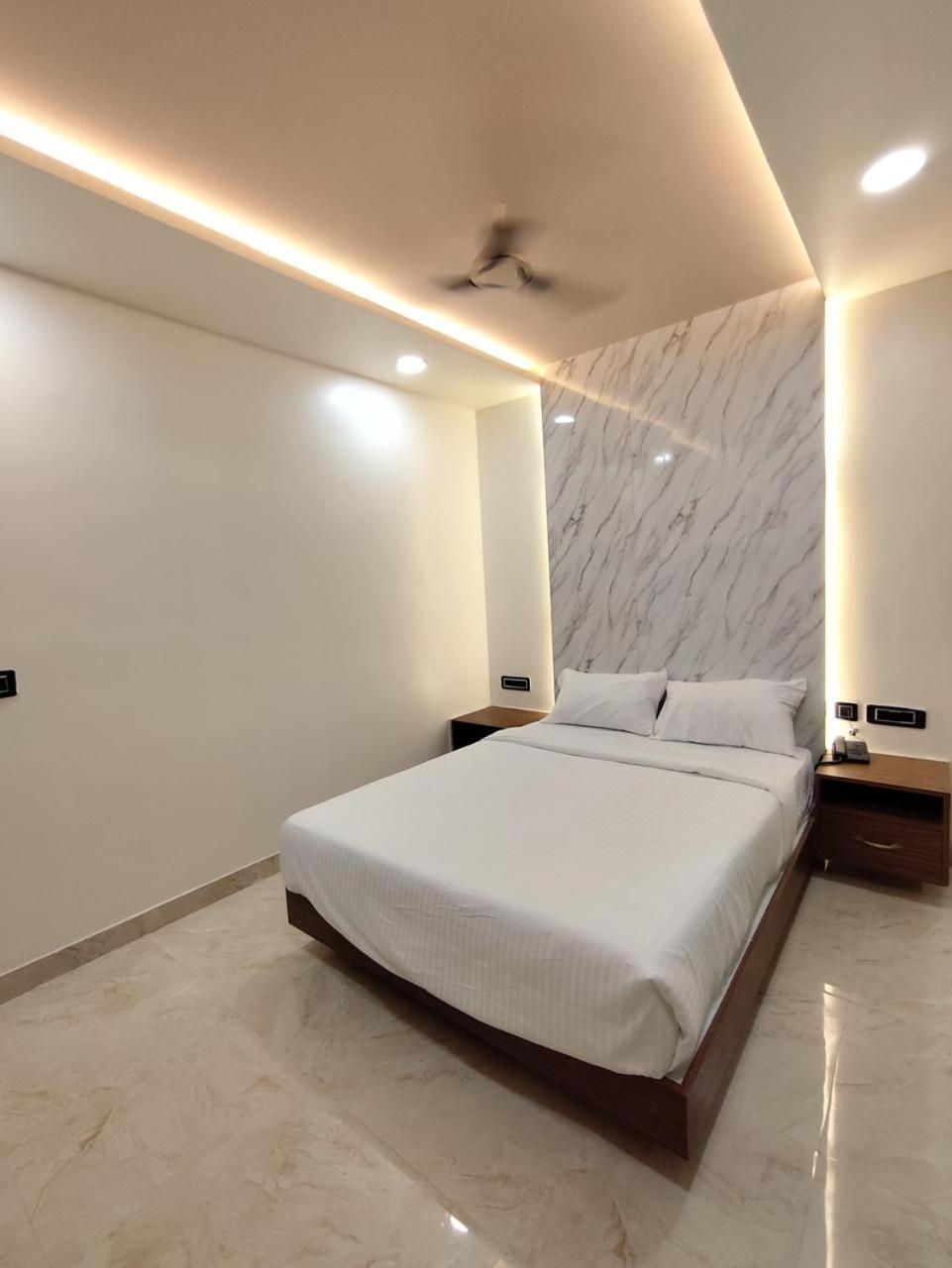 Sree Mahalakshmi Residency By K Hotels Virudunagar Экстерьер фото